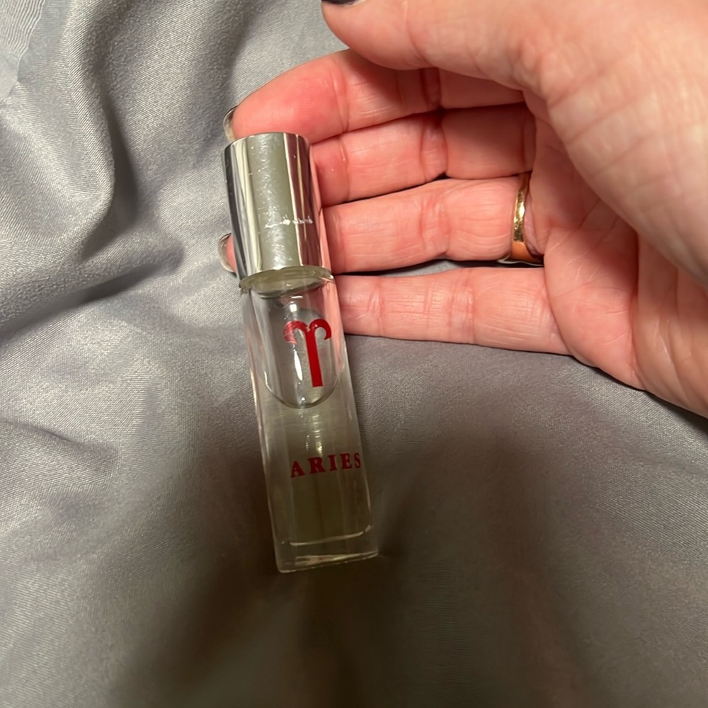 Aries purfume